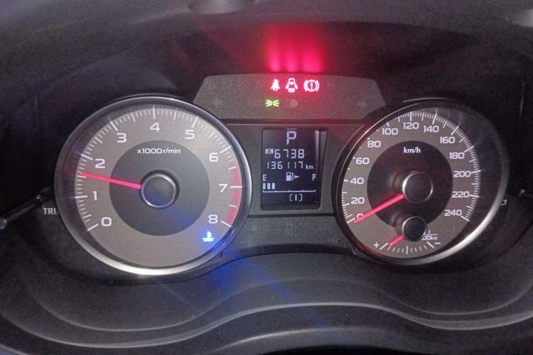 Used Subaru Forester 2015 2.0i Special Edition Commemorative Model Odometer Close Up