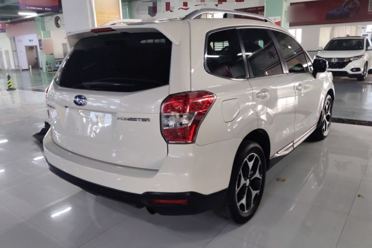 Used Subaru Forester 2015 2.0i Special Edition Commemorative Model Rear Right 45 Deg