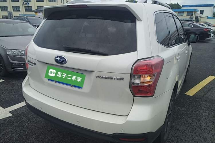 Used Subaru Forester 2015 2.0i Special Edition Commemorative Model Rear Right 45 Deg
