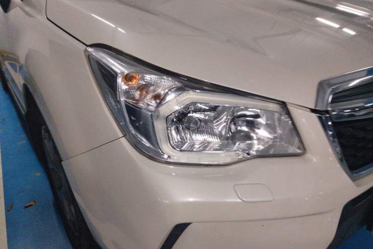 Used Subaru Forester 2015 2.5i Special Edition Commemorative Model Right Front Headlight