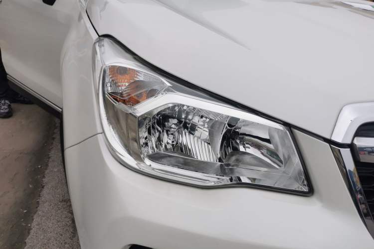 Used Subaru Forester 2015 2.0i Special Edition Commemorative Model Right Front Headlight