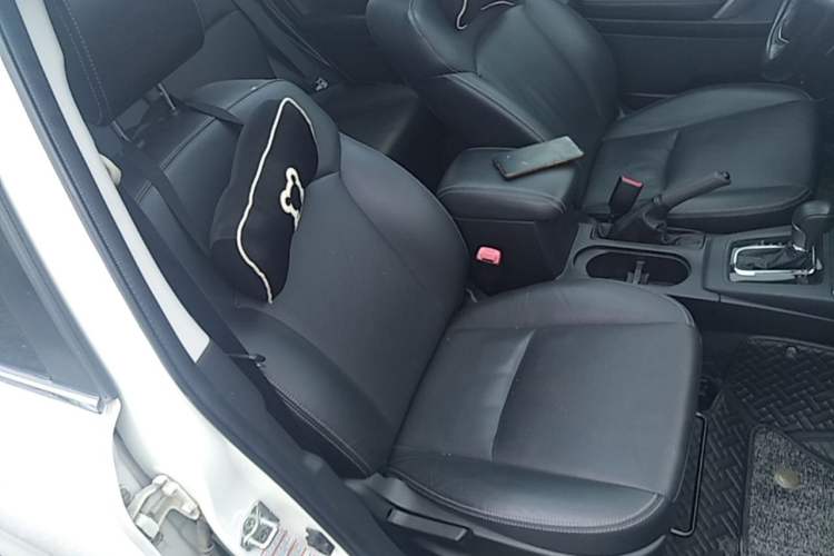 Used Subaru Forester 2015 2.0i Special Edition Commemorative Model Right Front Seat