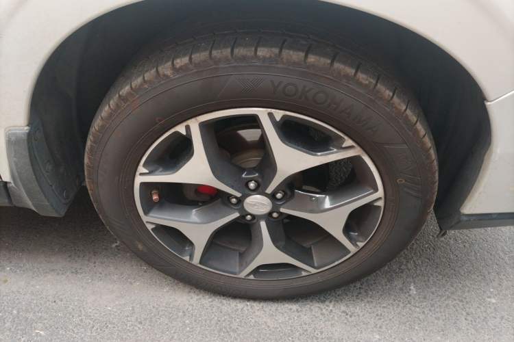 Used Subaru Forester 2015 2.0i Special Edition Commemorative Model Right Front Wheel Hub