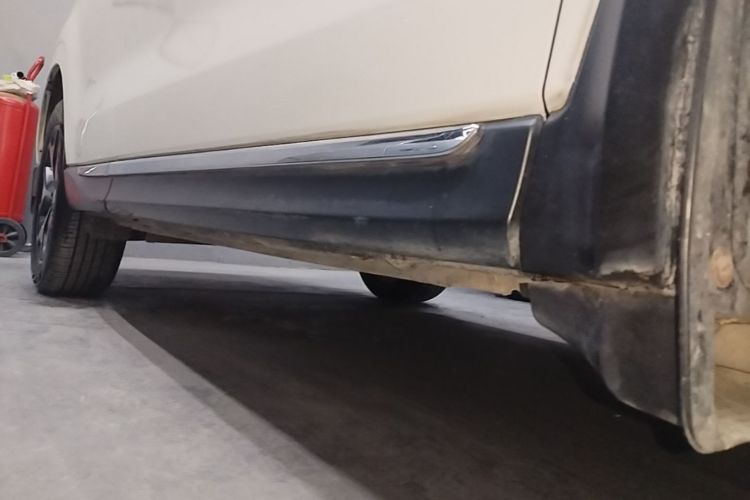 Used Subaru Forester 2015 2.0i Special Edition Commemorative Model Right Side Sill
