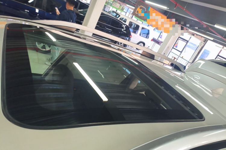 Used Subaru Forester 2015 2.0i Special Edition Commemorative Model Roof