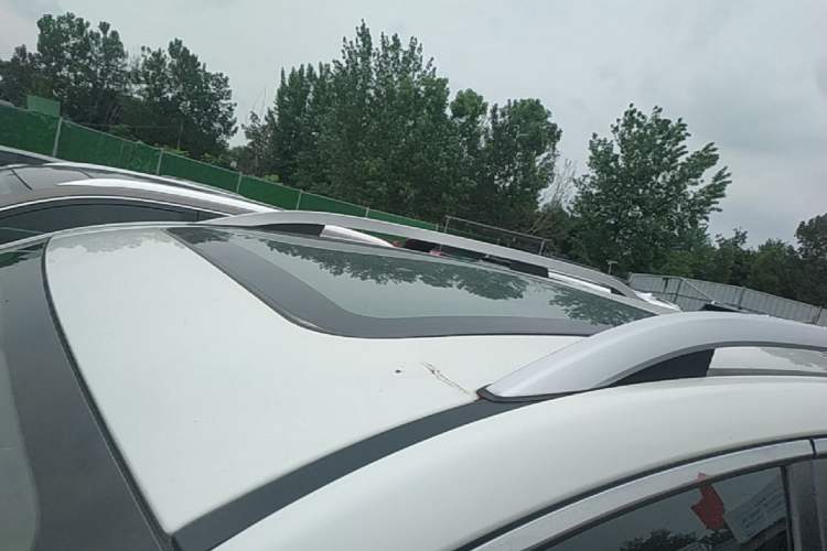 Used Subaru Forester 2015 2.0i Special Edition Commemorative Model Roof