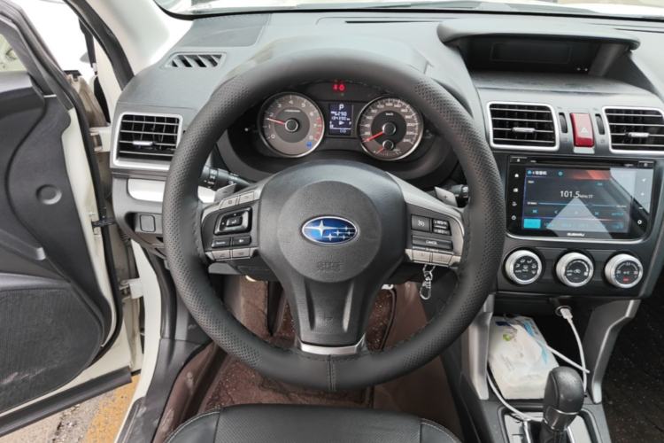 Used Subaru Forester 2015 2.0i Special Edition Commemorative Model Steering Wheel