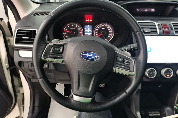 Used Subaru Forester 2015 2.0i Special Edition Commemorative Model Steering Wheel