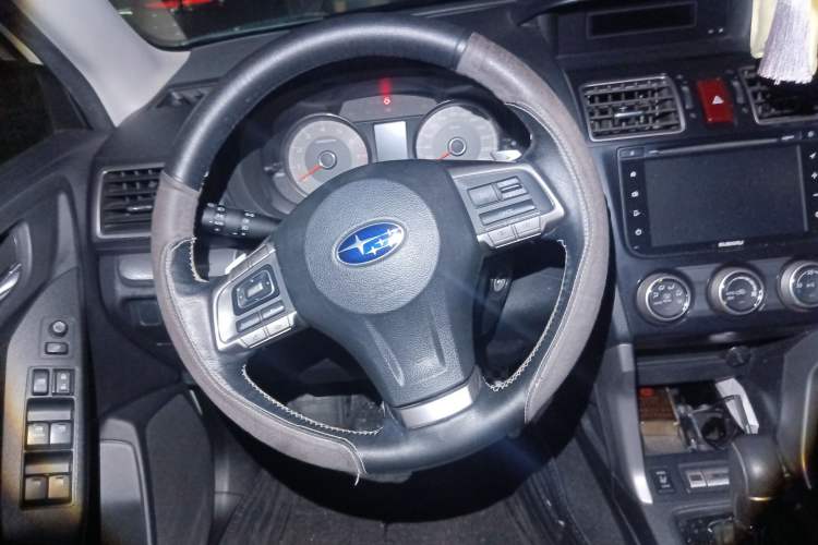 Used Subaru Forester 2015 2.0i Special Edition Commemorative Model Steering Wheel