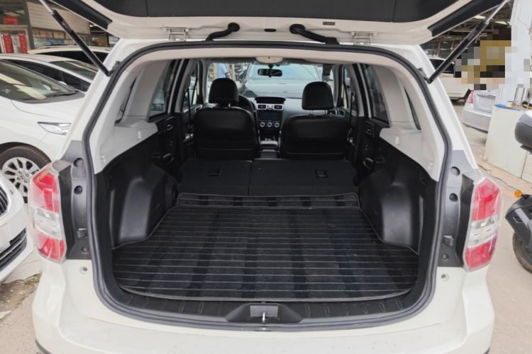 Used Subaru Forester 2015 2.0i Special Edition Commemorative Model Trunk
