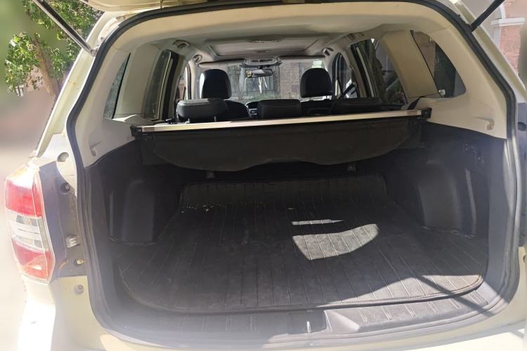 Used Subaru Forester 2015 2.0i Special Edition Commemorative Model Trunk