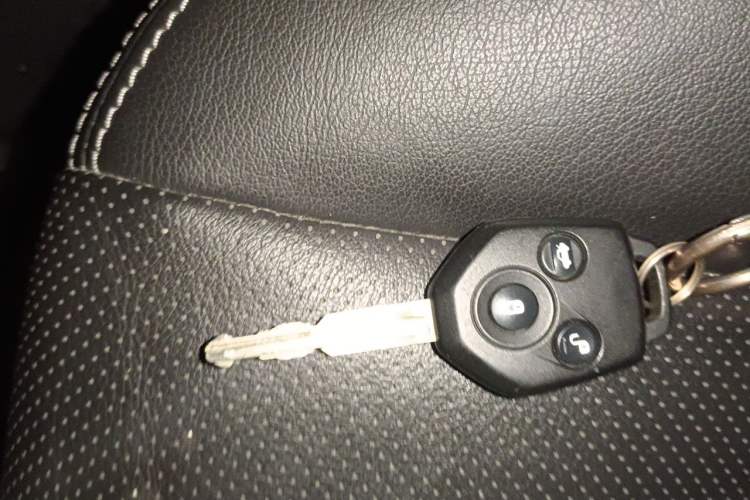Used Subaru Forester 2015 2.0i Special Edition Commemorative Model Vehicle Key