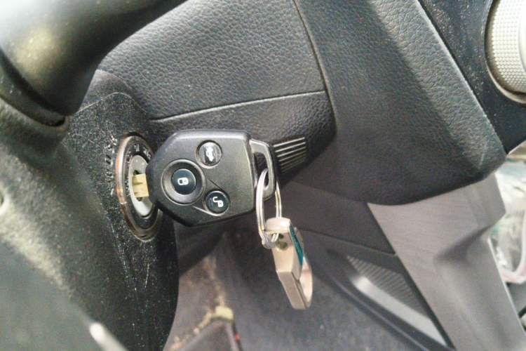 Used Subaru Forester 2015 2.0i Special Edition Commemorative Model Vehicle Key
