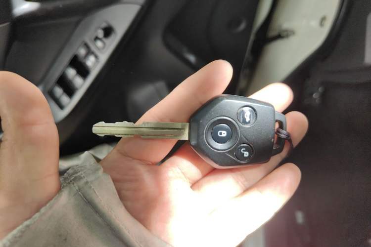 Used Subaru Forester 2015 2.0i Special Edition Commemorative Model Vehicle Key