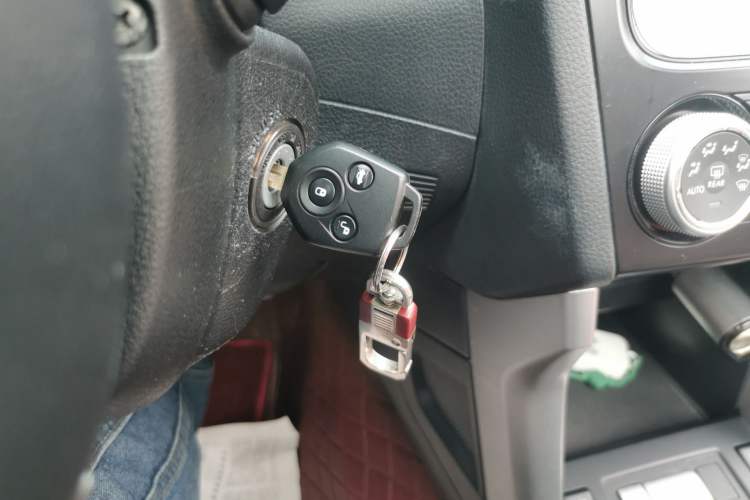 Used Subaru Forester 2015 2.0i Special Edition Commemorative Model Vehicle Key