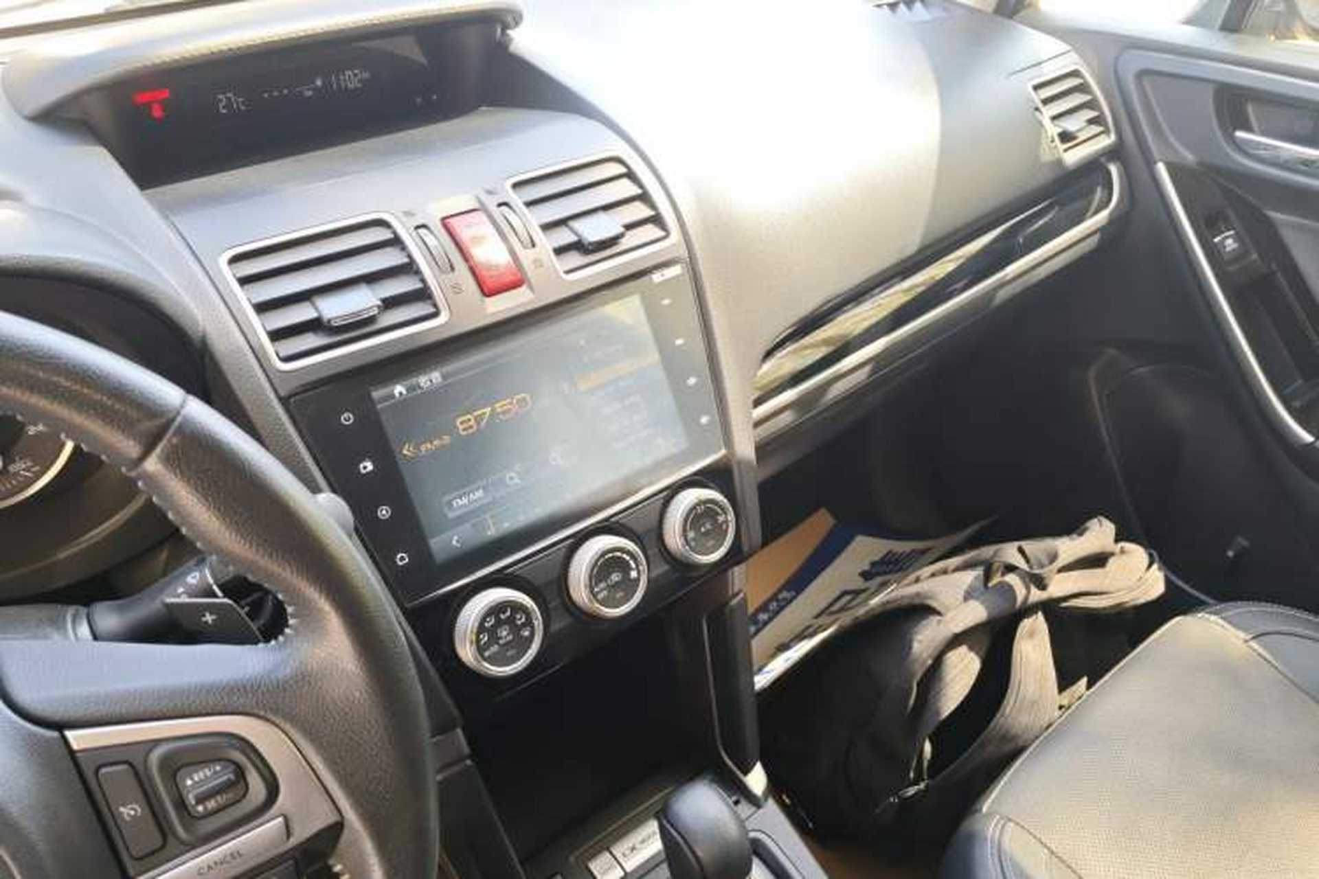 Used Subaru Forester 2016 2.0i Fashion Navigation Edition Audio And AC Panel