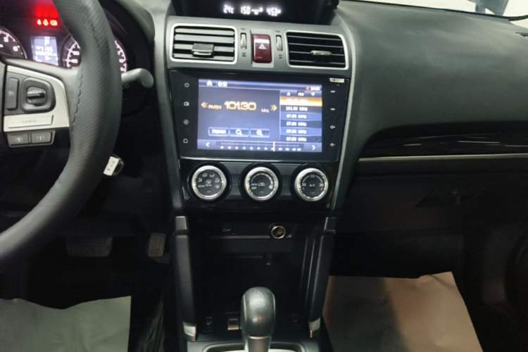 Used Subaru Forester 2016 2.0i Luxury Navigation Edition Audio And AC Panel
