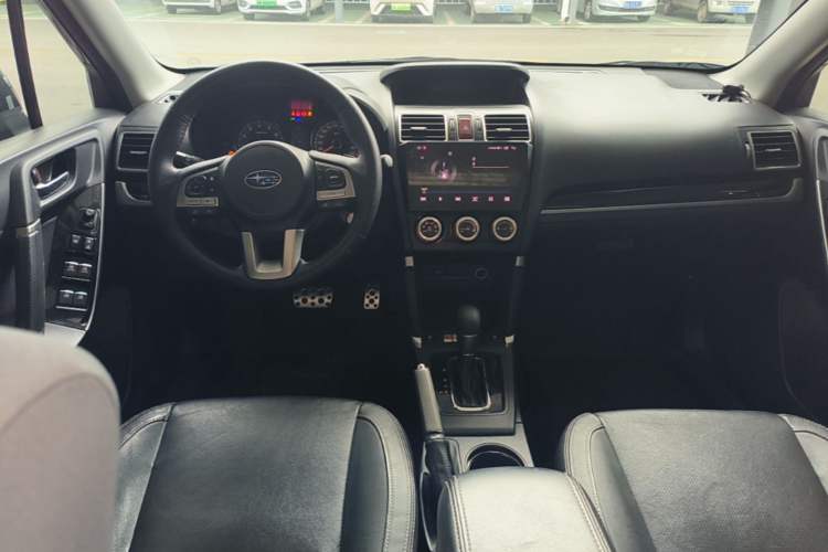 Used Subaru Forester 2016 2.0i Fashion Navigation Edition Center Console
