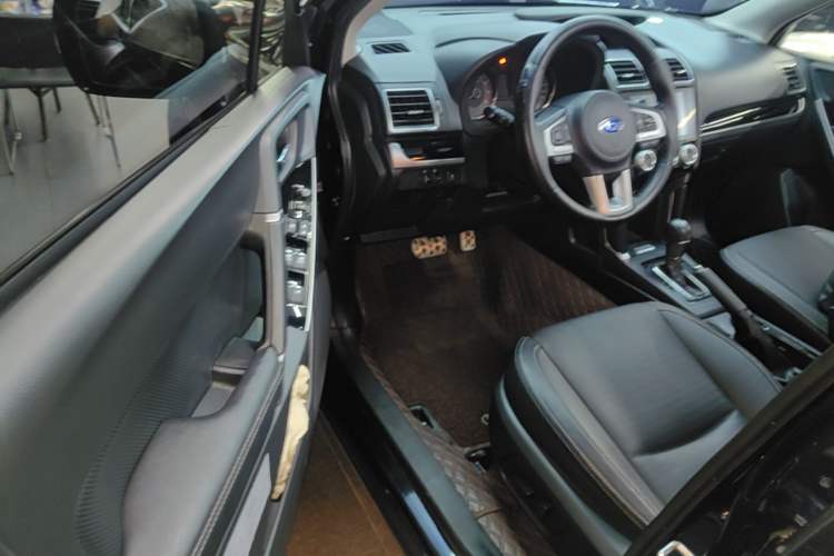 Used Subaru Forester 2016 2.0i Fashion Navigation Edition Driver Seat