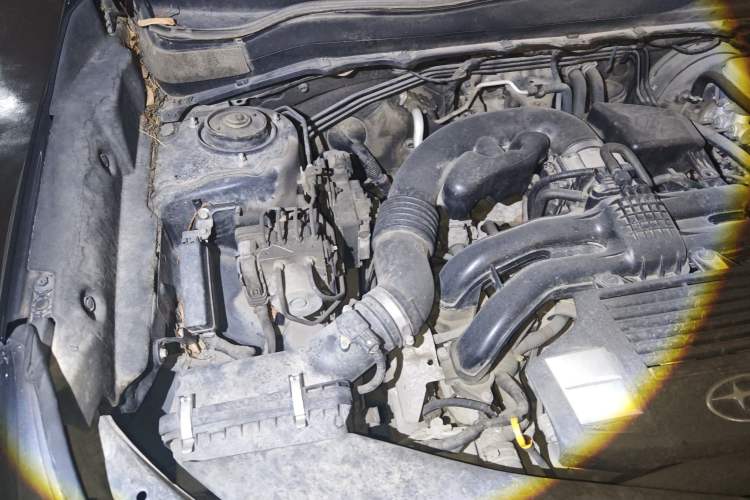 Used Subaru Forester 2016 2.0i Luxury Navigation Edition Engine Bay Right