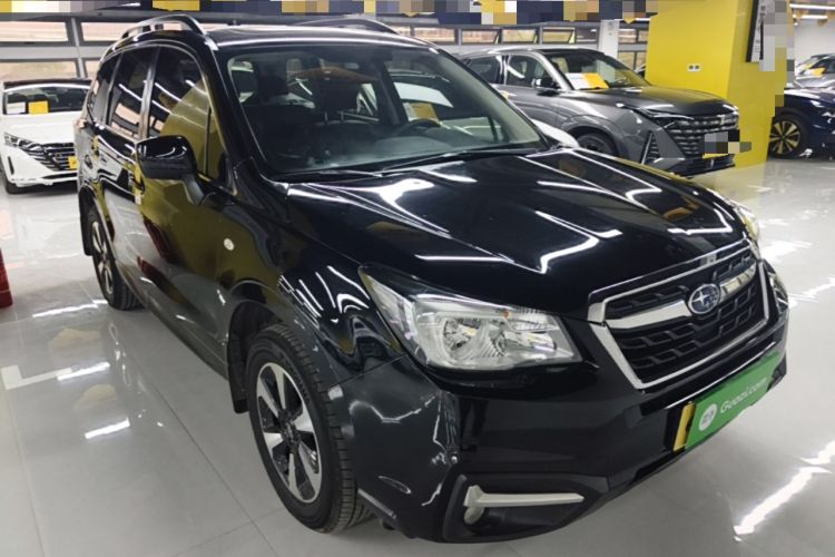Used Subaru Forester 2016 2.0i Luxury Navigation Edition Front Right 45 Deg