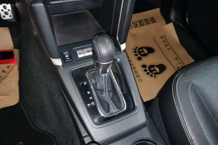 Used Subaru Forester 2016 2.5i Prestige Navigation Edition Gear Lever