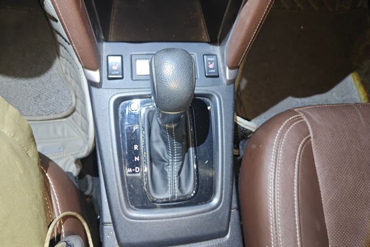 Used Subaru Forester 2016 2.5i Prestige Navigation Edition Gear Lever