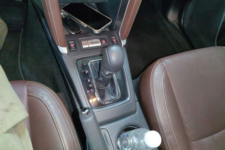 Used Subaru Forester 2016 2.5i Prestige Navigation Edition Gear Lever