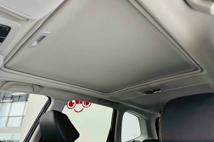 Used Subaru Forester 2016 2.5i Prestige Navigation Edition Headliner