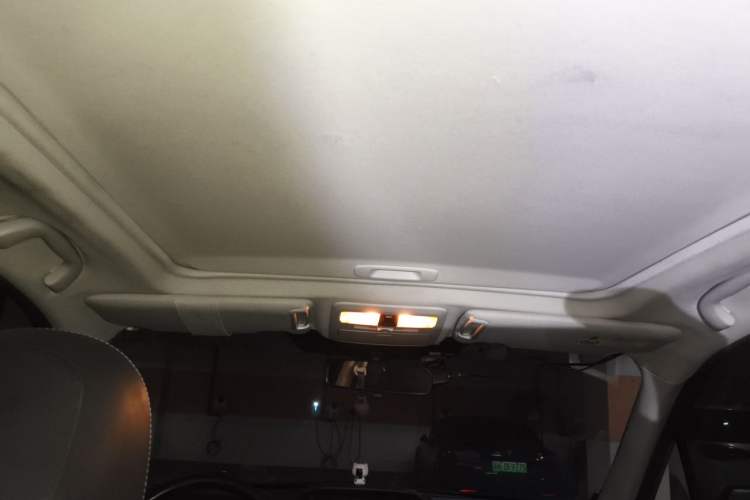 Used Subaru Forester 2016 2.0i Luxury Navigation Edition Headliner