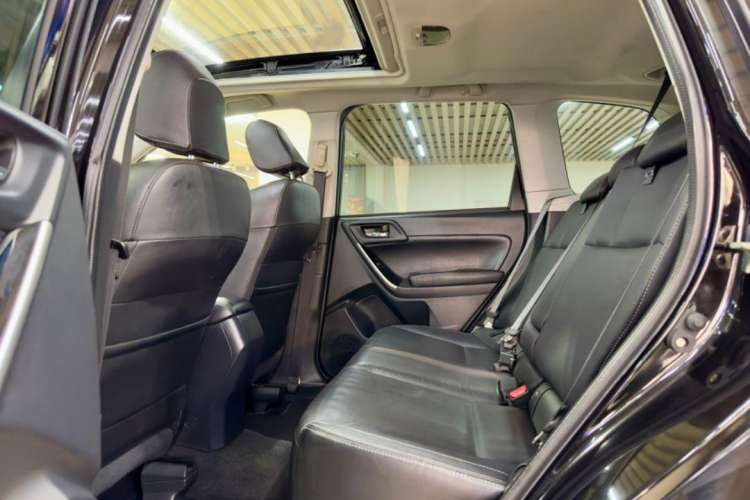 Used Subaru Forester 2016 2.0i Fashion Navigation Edition Interior 2