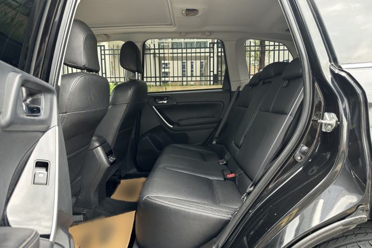 Used Subaru Forester 2016 2.5i Prestige Navigation Edition Interior 2