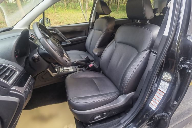 Used Subaru Forester 2016 2.0i Luxury Navigation Edition Interior 5