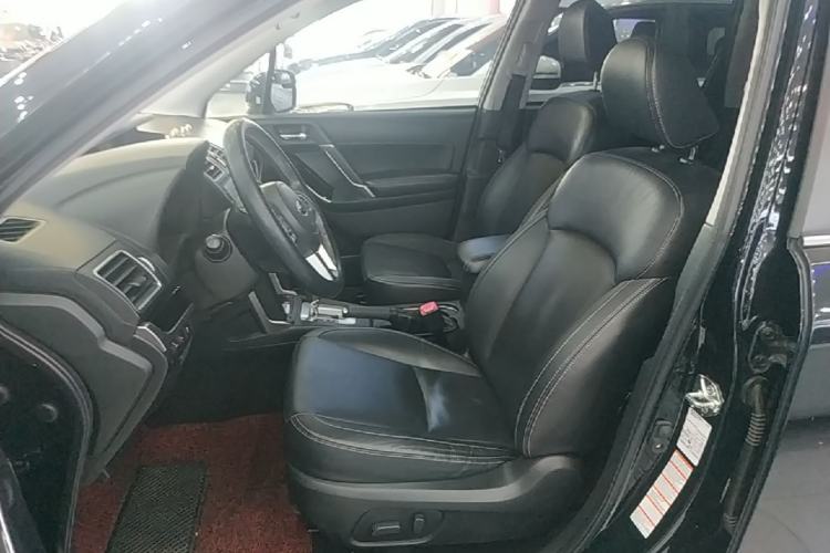 Used Subaru Forester 2016 2.0i Luxury Navigation Edition Left Front Seat