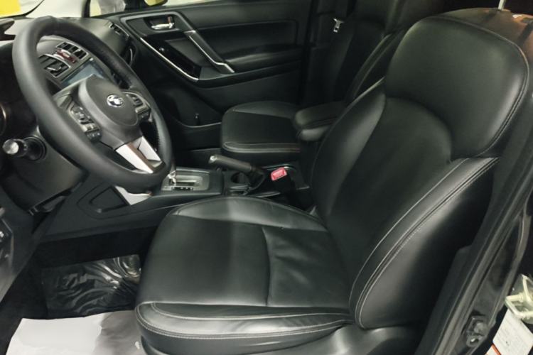 Used Subaru Forester 2016 2.0i Luxury Navigation Edition Left Front Seat