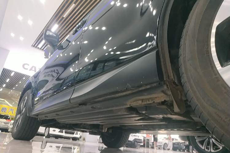 Used Subaru Forester 2016 2.0i Luxury Navigation Edition Left Side Sill