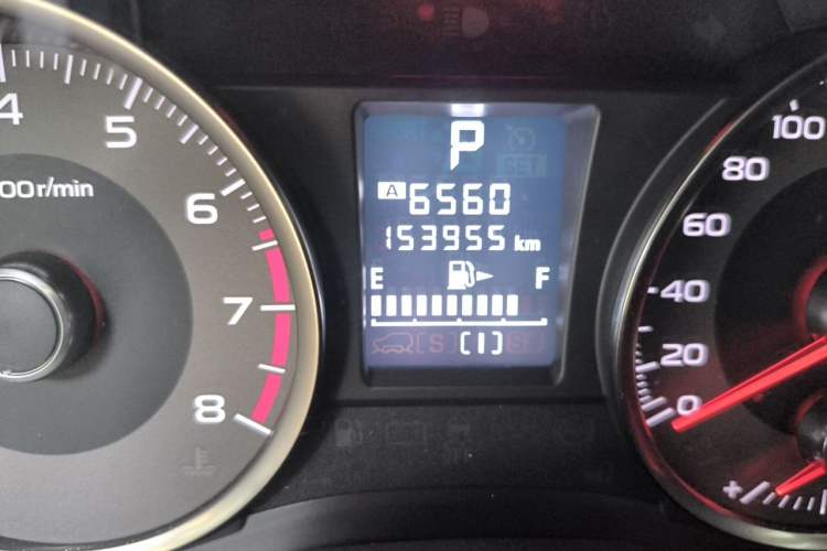 Used Subaru Forester 2016 2.0i Luxury Navigation Edition Odometer Close Up