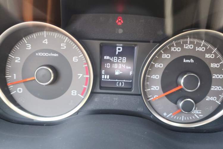 Used Subaru Forester 2016 2.0i Luxury Navigation Edition Odometer Close Up