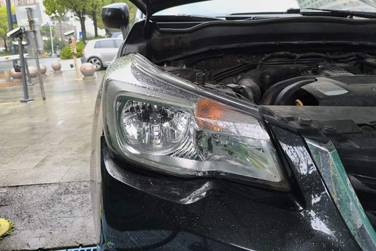 Used Subaru Forester 2016 2.0i Luxury Navigation Edition Right Front Headlight