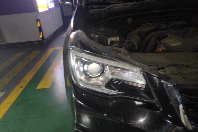 Used Subaru Forester 2016 2.5i Luxury Navigation Edition Right Front Headlight