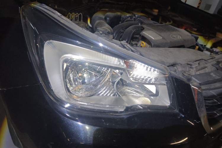 Used Subaru Forester 2016 2.0i Luxury Navigation Edition Right Front Headlight