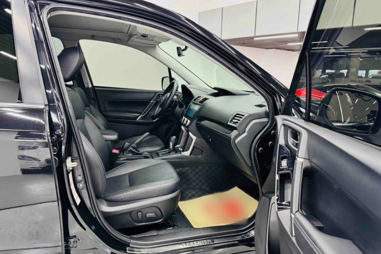 Used Subaru Forester 2016 2.5i Prestige Navigation Edition Right Front Seat