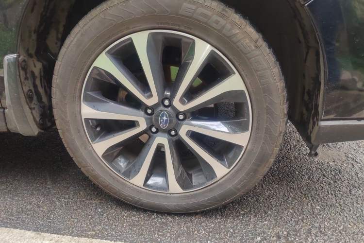 Used Subaru Forester 2016 2.5i Prestige Navigation Edition Right Front Wheel Hub