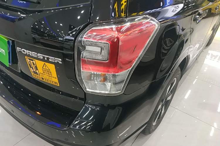 Used Subaru Forester 2016 2.0i Luxury Navigation Edition Right Rear Taillight