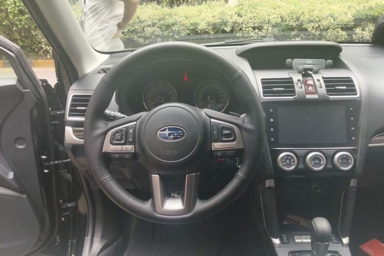 Used Subaru Forester 2016 2.0i Fashion Navigation Edition Steering Wheel