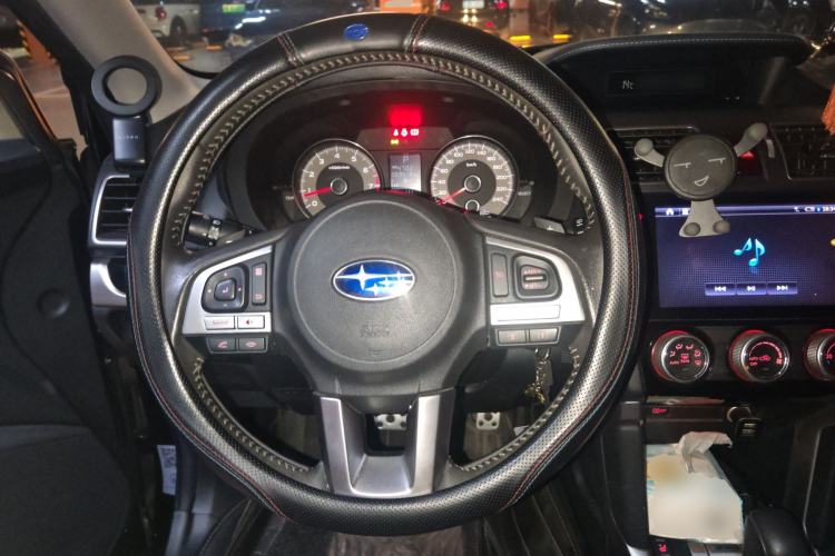 Used Subaru Forester 2016 2.0i Luxury Navigation Edition Steering Wheel