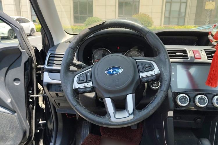 Used Subaru Forester 2016 2.0i Luxury Navigation Edition Steering Wheel