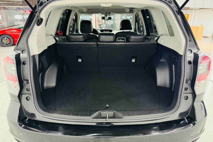 Used Subaru Forester 2016 2.5i Prestige Navigation Edition Trunk