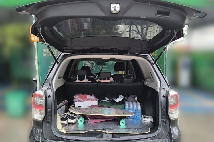 Used Subaru Forester 2016 2.0i Luxury Navigation Edition Trunk
