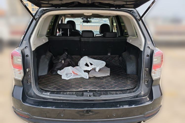 Used Subaru Forester 2016 2.0i Fashion Navigation Edition Trunk